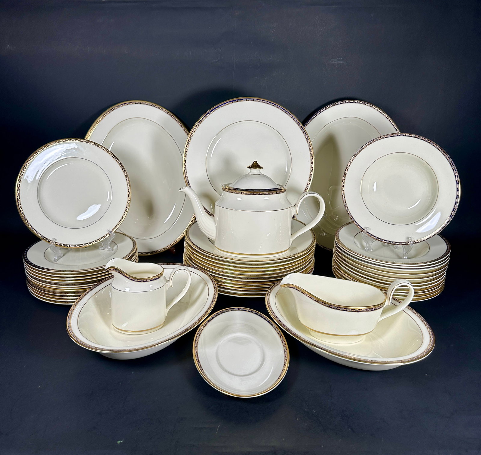 A Set of Forty-Four Minton St James Tableware (1 of 8)