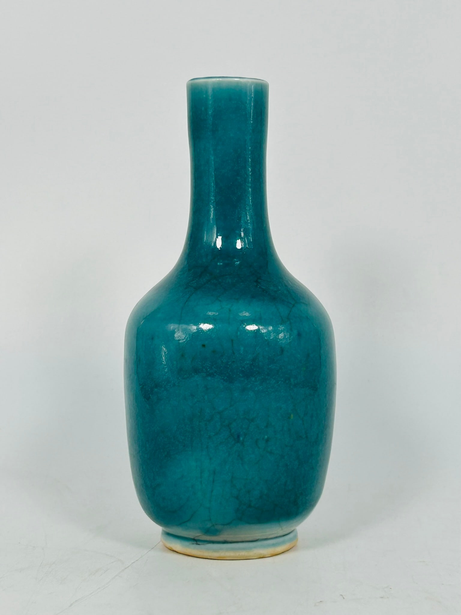 A Chinese Blue Glazed Vase (1 of 7)