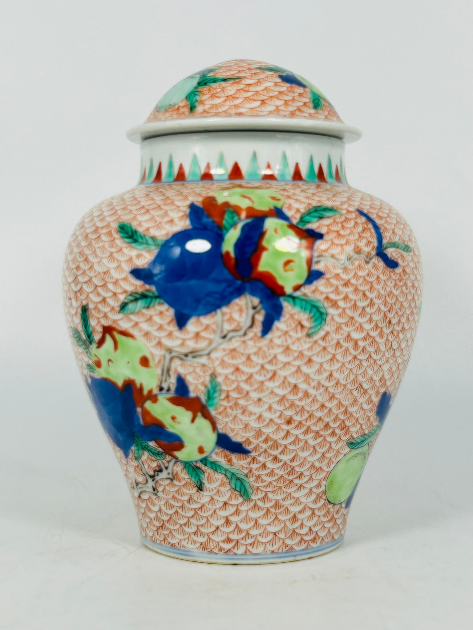 A Chinese Wucai Jar and Cover, 20th Century (1 of 7)