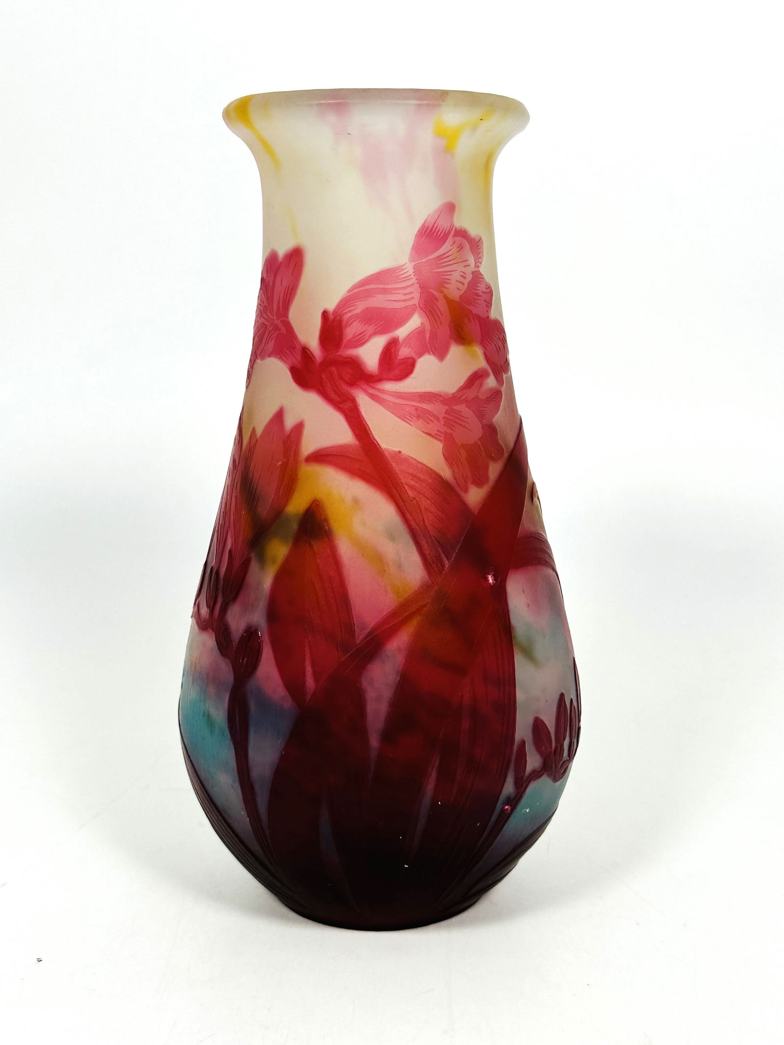 A Muller Fres Luneville Glass Vase (1 of 6)