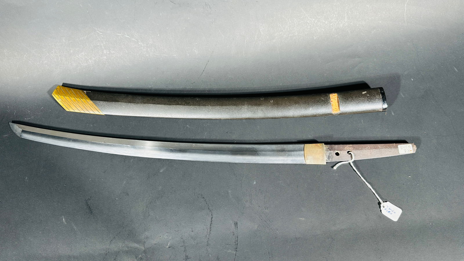 A Japanese Samurai Sword Wakizashi, Signed, Mid-Edo Genroku Period (1688-1704) (1 of 11)
