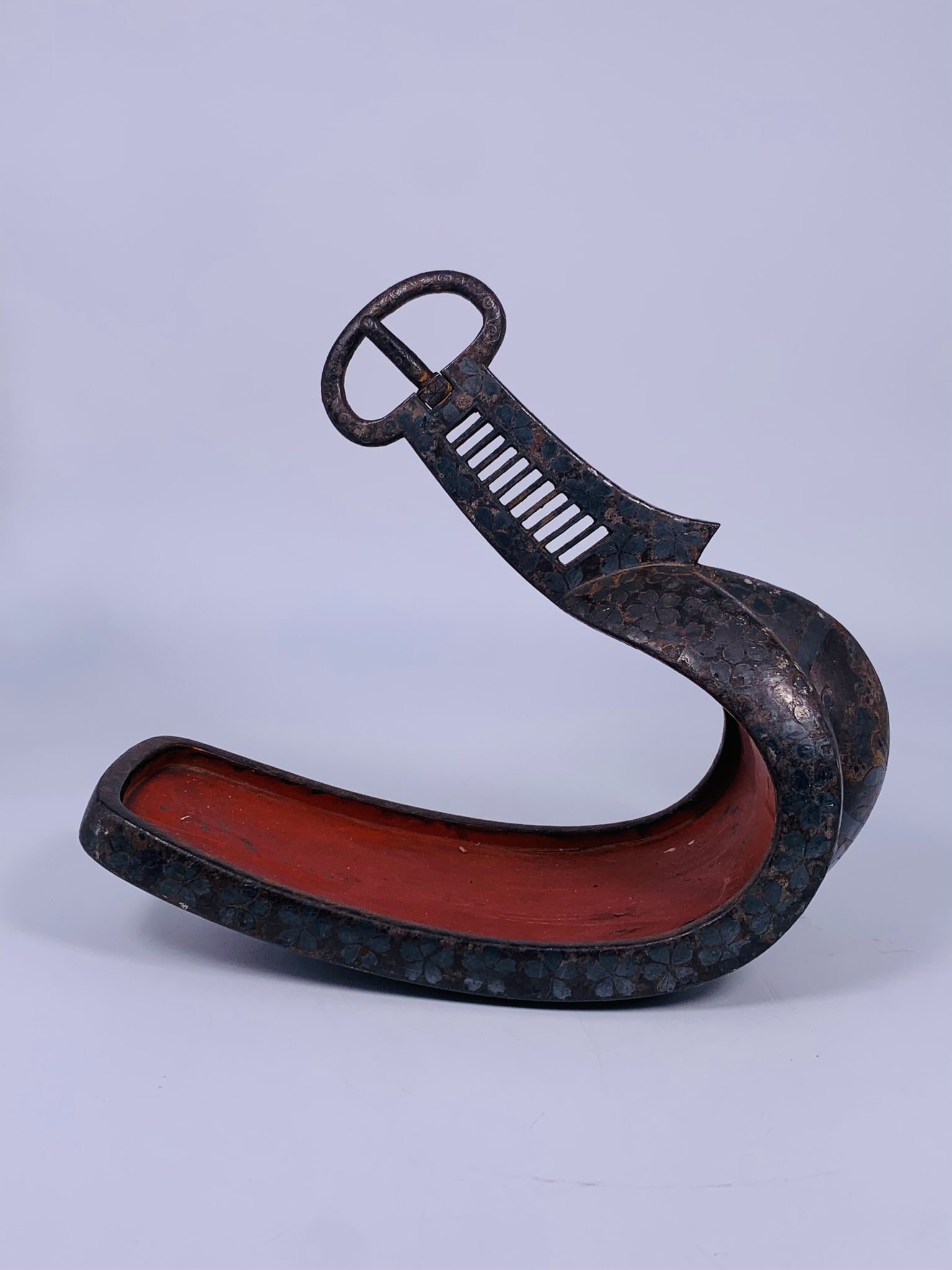 A Japanese Silver Inlaid Iron Stirrup (1 of 14)