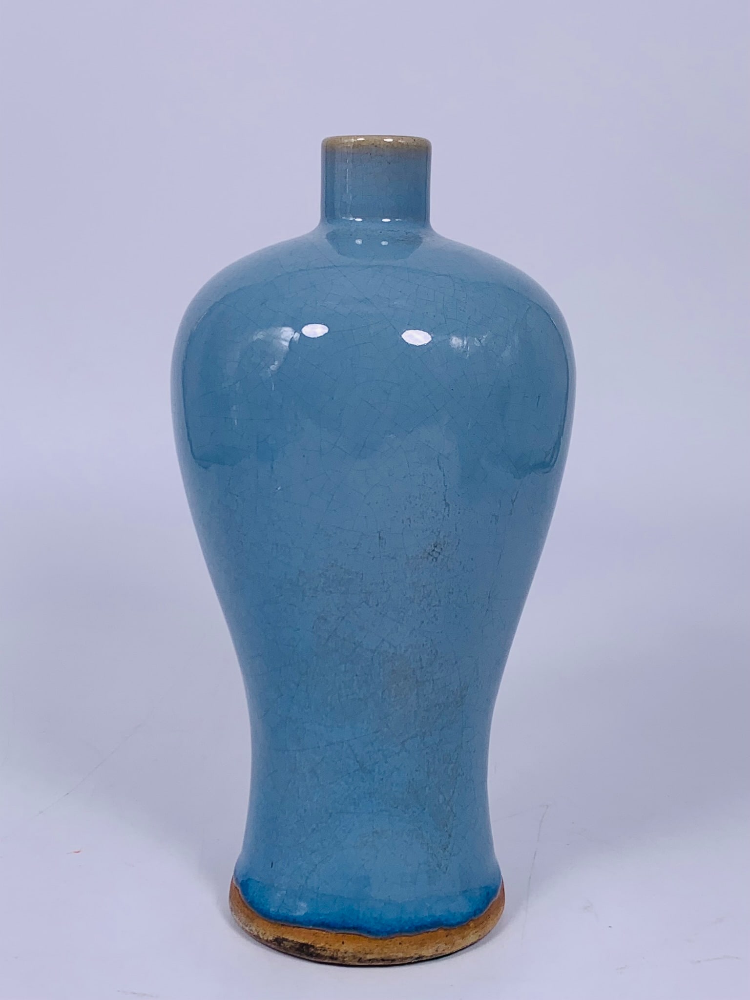 A Chinese Lavender-Glazed Vase (1 of 8)