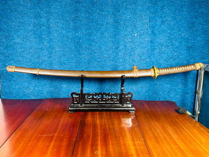 A World War 2 WWII Officer's Hand-Forged Gendaito Japanese Samurai Katana Sword, Signed Noshu Ju Ama: A beautiful hand-forged World War II (WWII) signed Noshu Ju Amahide, cutting edge measures 25 in. long, featuring masame hada and a very nice temper line, wavy like sanbon sugi. Overall, the sword is