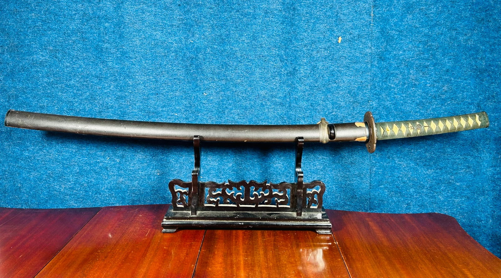 A World War 2 WWII Possibly Earlier Japanese Samurai Katana Sword, Signed Kanemitsu (1 of 20)