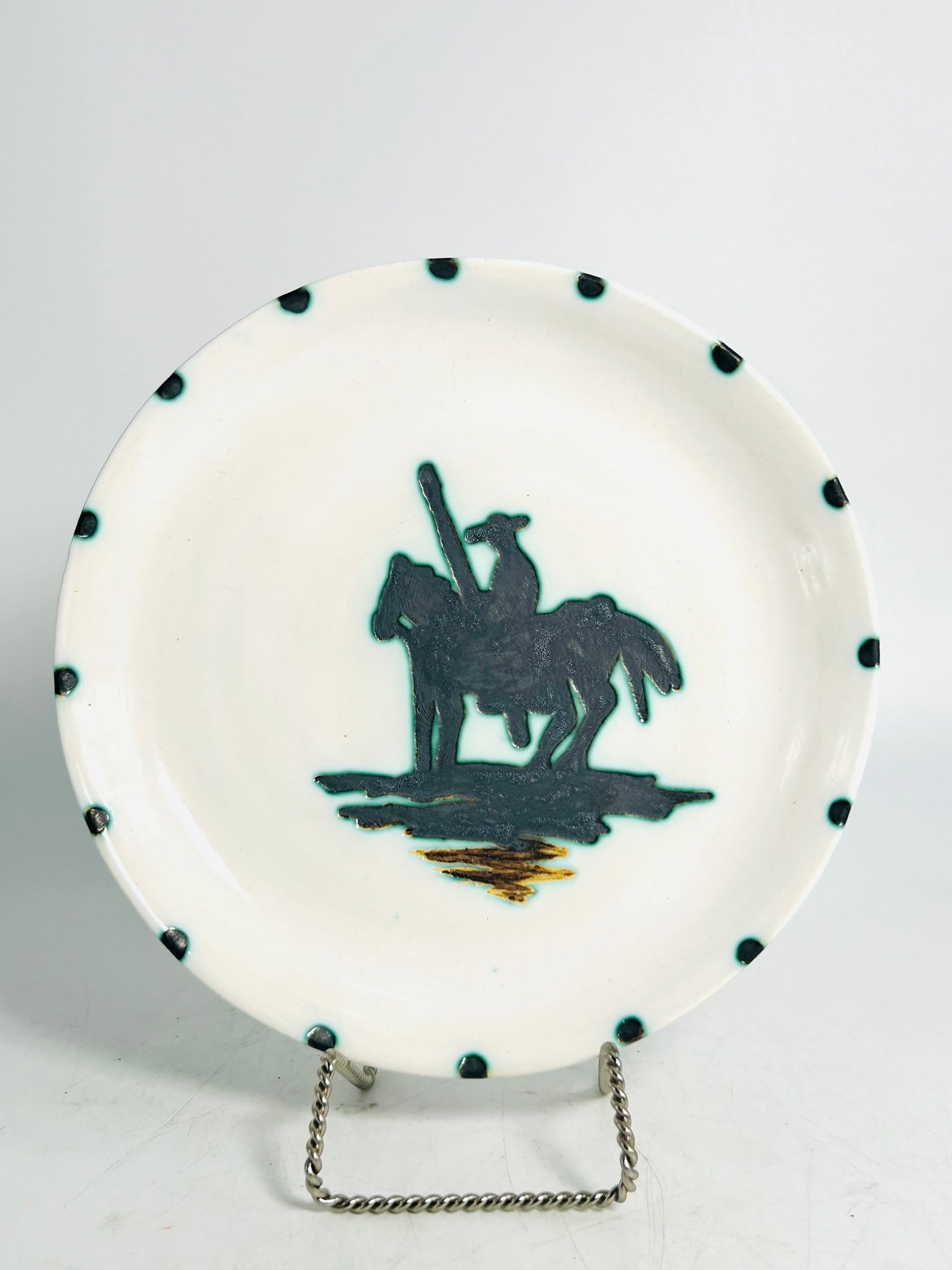 A 'Pablo Picasso'-Style Ceramic Dish (1 of 6)