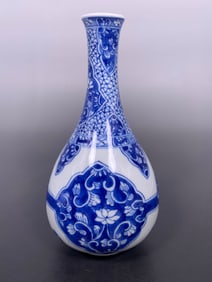 A Chinese Blue and White Bottle Vase, Kangxi Period
