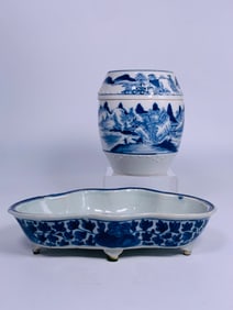 Two Chinese Blue and White Porcelain Vessels