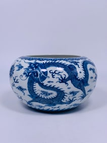 A Chinese Large Blue and White 'Dragon' Water Pot