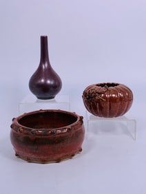 A Group of Three Chinese Porcelain Vessels