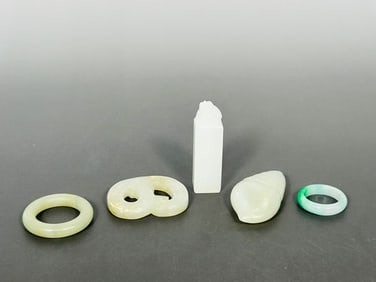 A Group of Five Chinese Jade/Jadeite Objects
