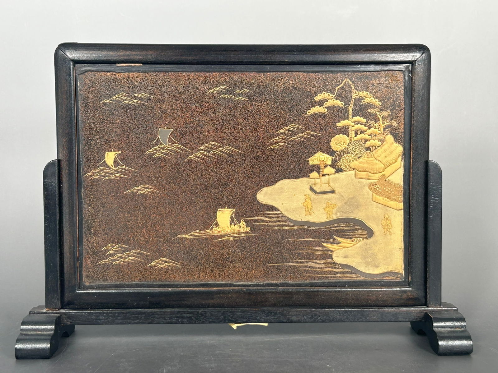 A Japanese Komai Style Table Screen (1 of 9)