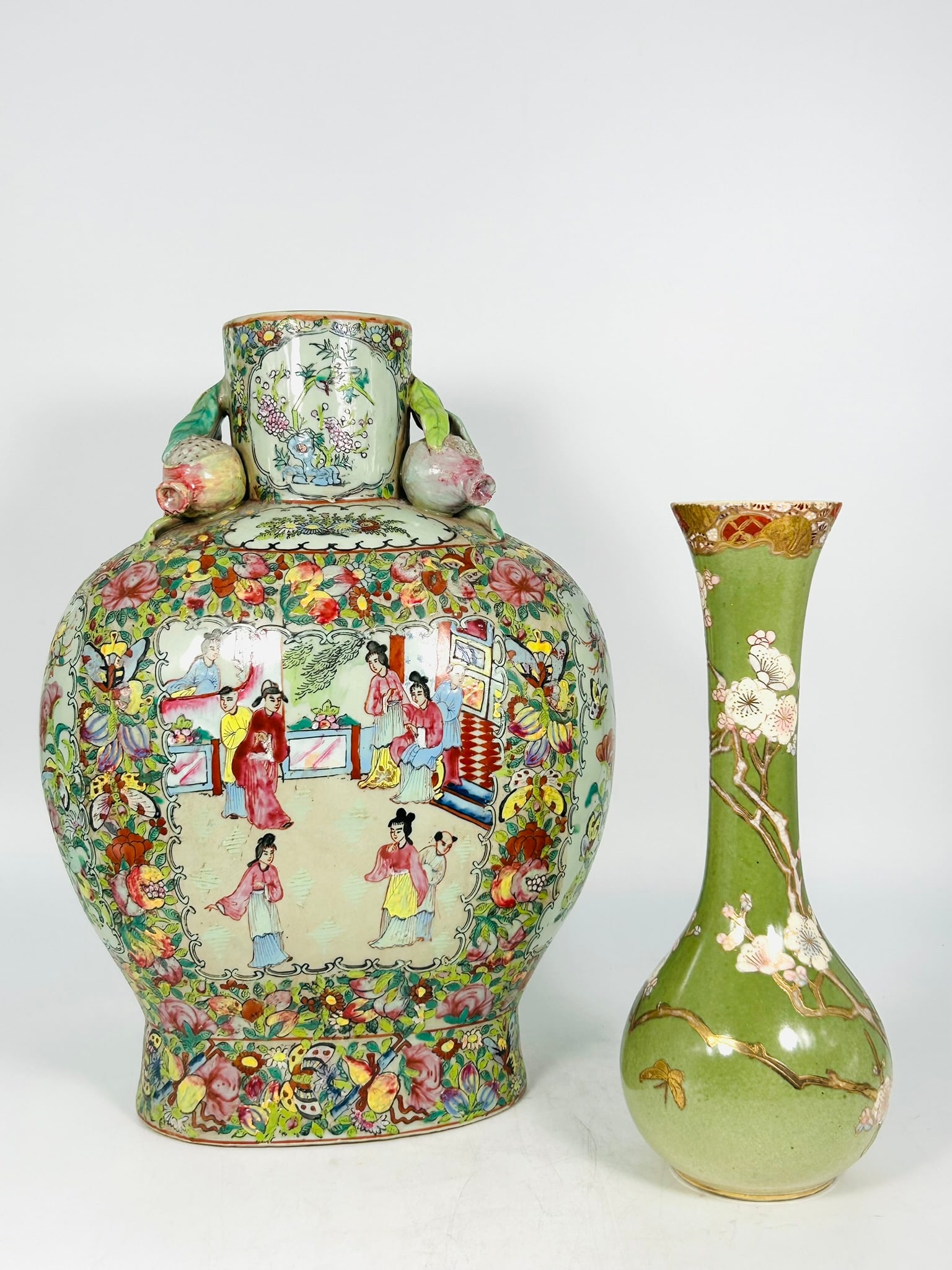 Two Asian Porcelain Vases (1 of 20)
