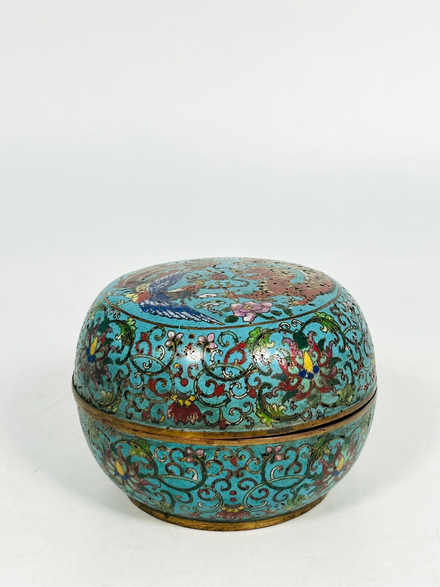 A Chinese Cloisonne Enamel 'Dragon and Phoenix' Circular Box and Cover (1 of 10)