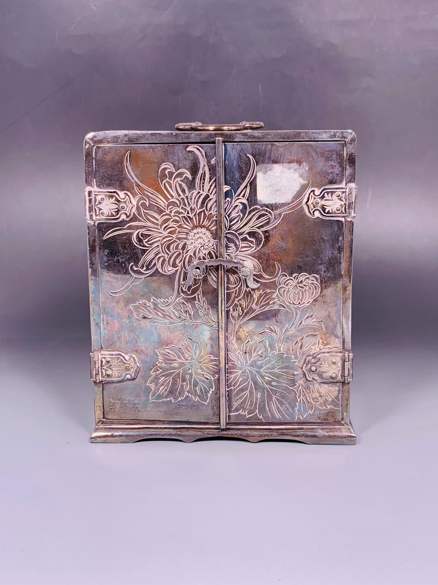 A Japanese Antique Silver and Lacquer Jewelry Box (1 of 16)
