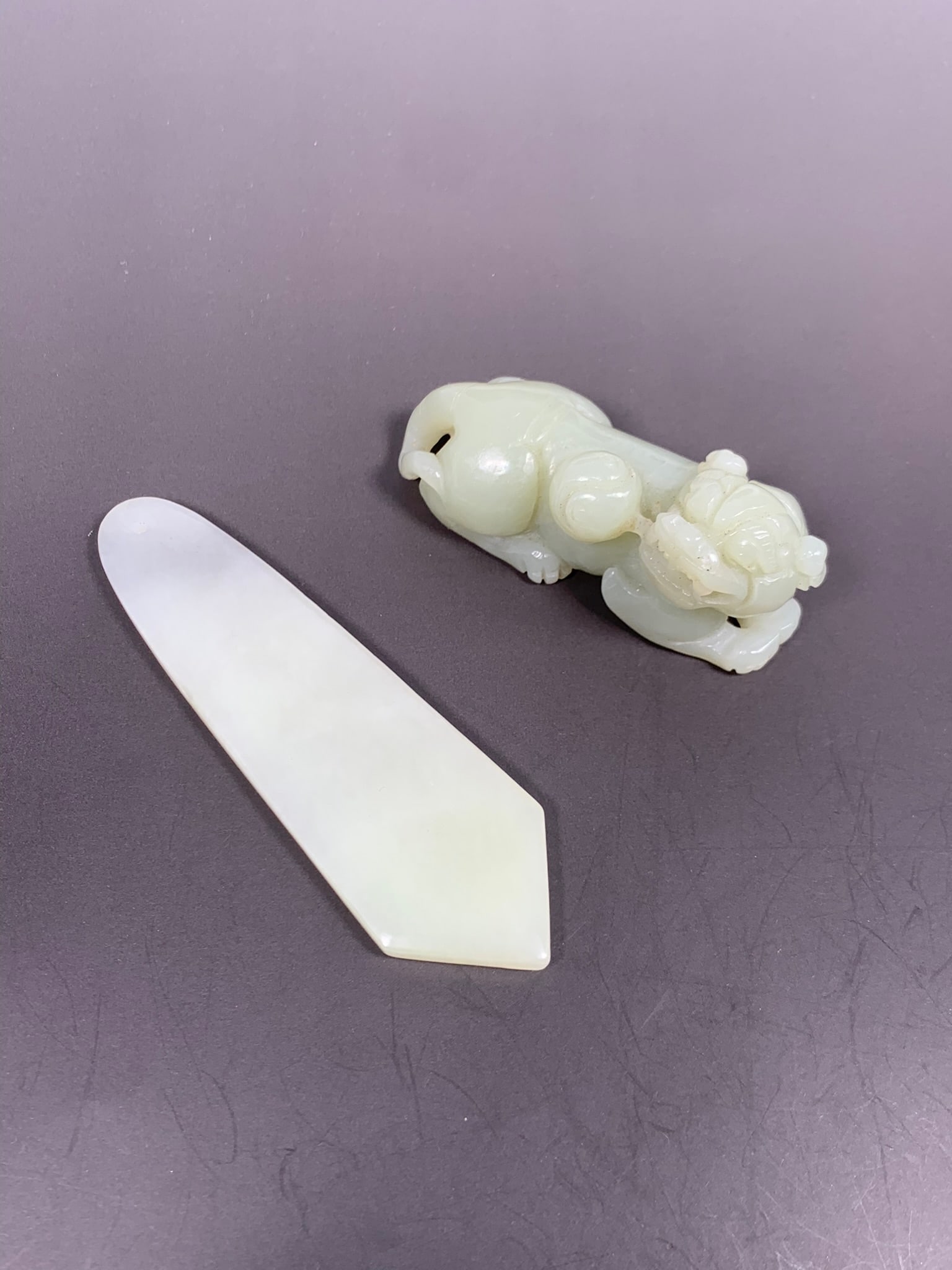 Two Chinese Jade Ornaments (1 of 9)