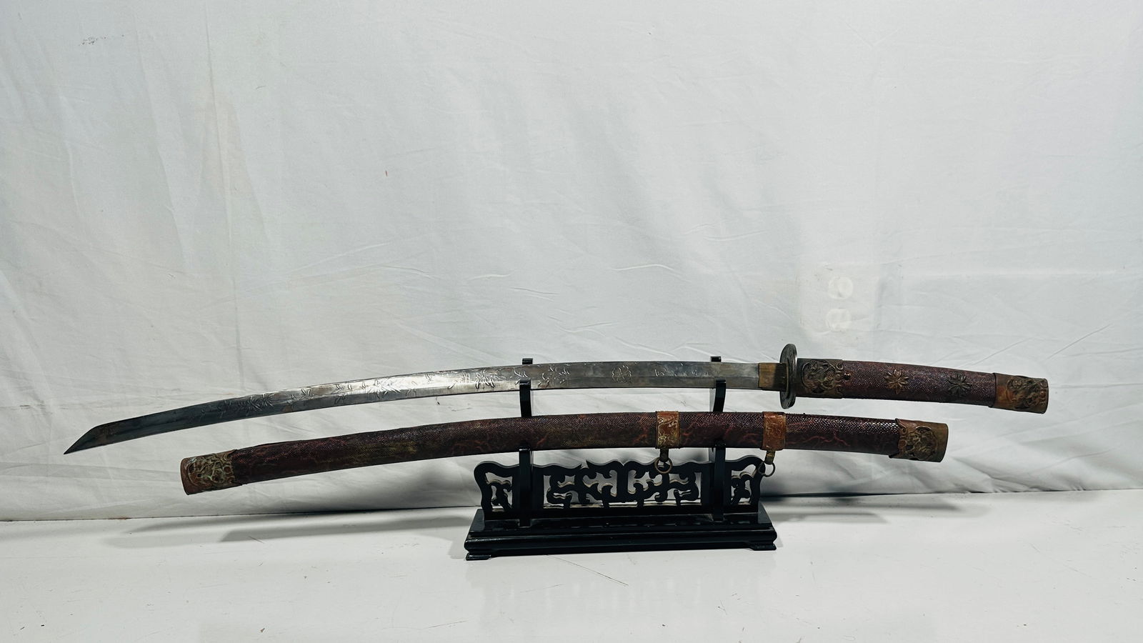 A Japanese Samurai Sword Katana (1 of 20)