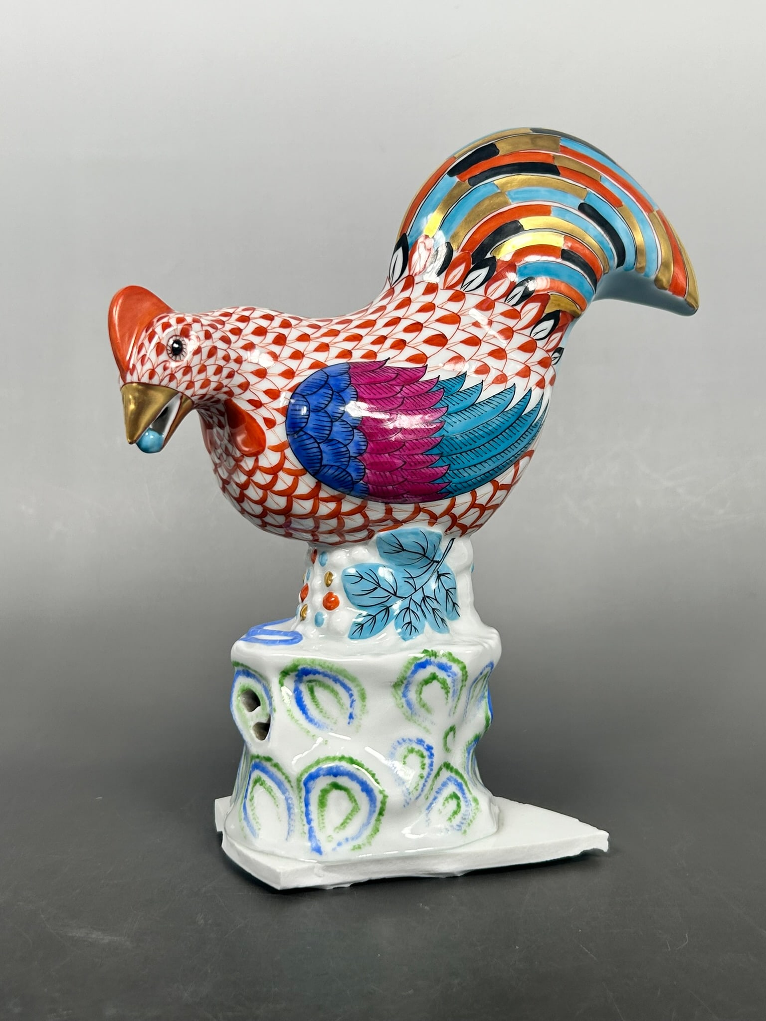 A Herend Porcelain Fishnet Rooster (1 of 10)
