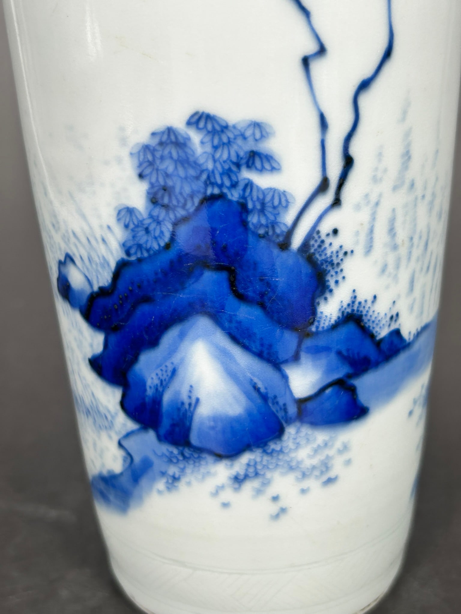 A Chinese Blue and White Sleeve Vase, Chongzhen Period, Ming Dynasty - 6