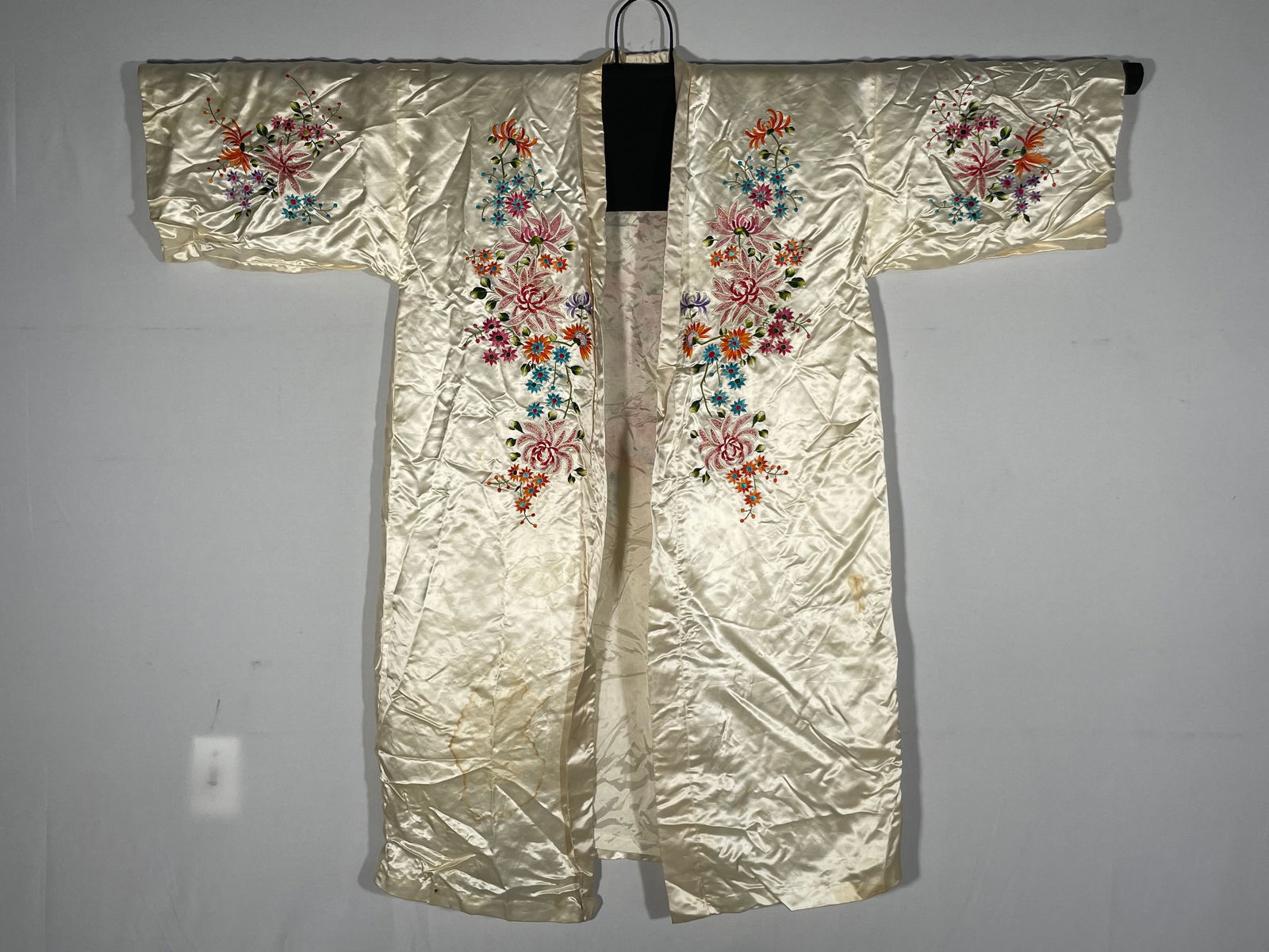 A Vintage Plum Blossoms Embroidered Satin Kimono Robe: Size L, pit to pit: 26 in.; shoulder to shoulder: 26 in.; shoulder to hem: 45 in.