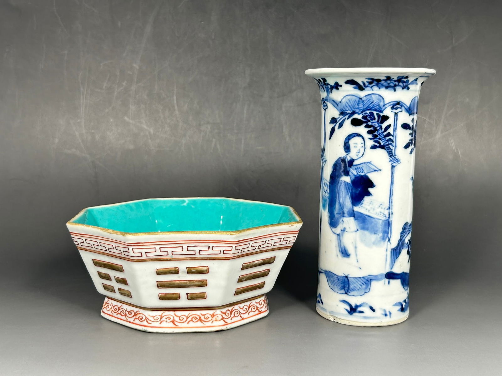Two Chinese Porcelain Ware (1 of 17)