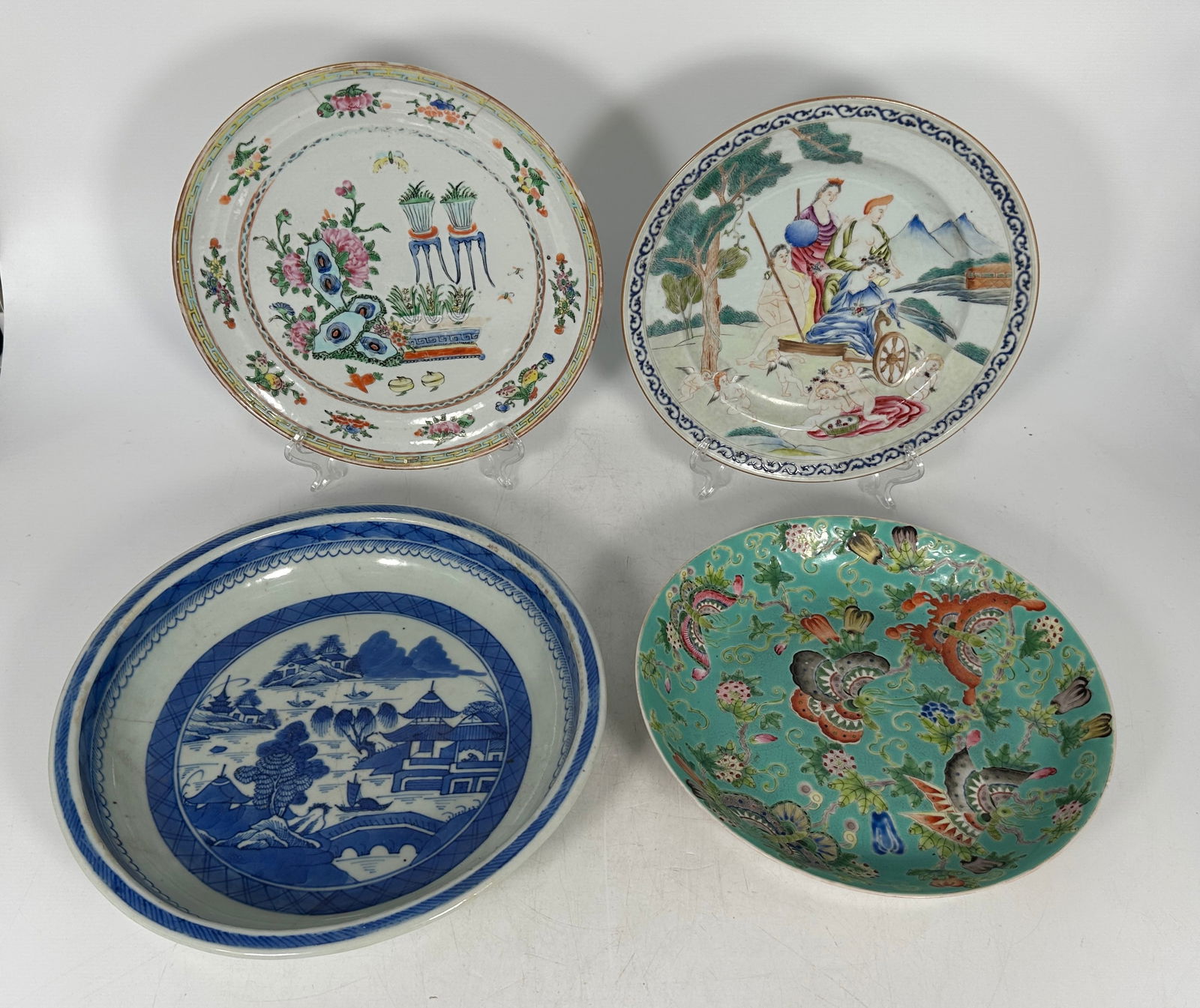 A Group of Four Chinese Porcelain Dishes (1 of 18)