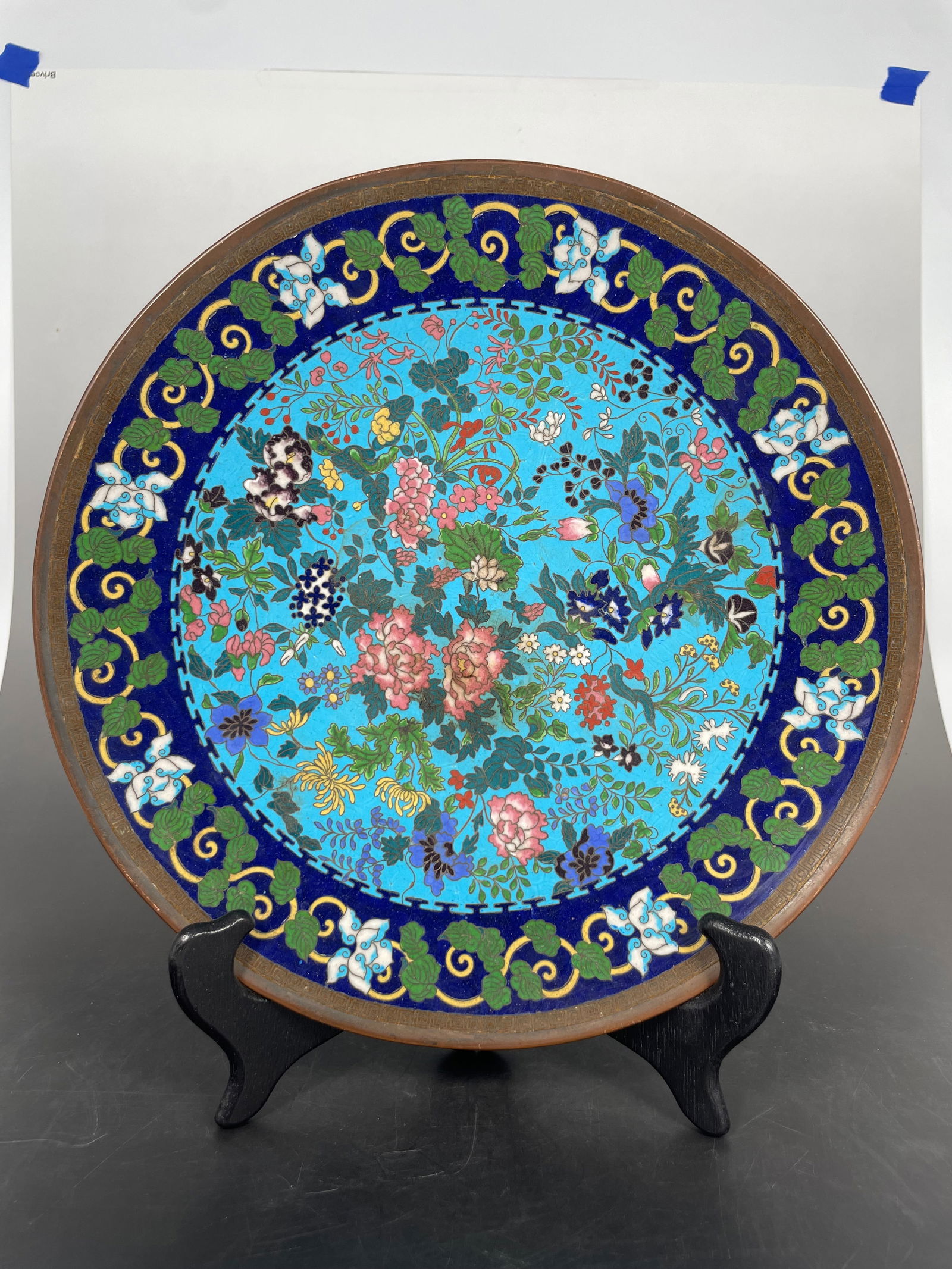 A Japanese Cloisonne Enamel Dish (1 of 18)