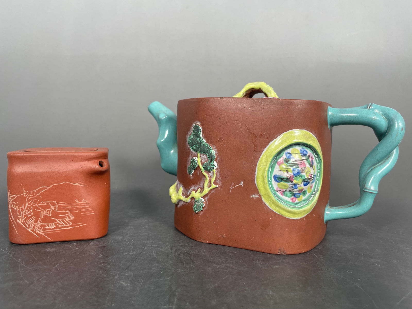 Two Chinese Yixing Pottery Teapots and Covers (1 of 16)