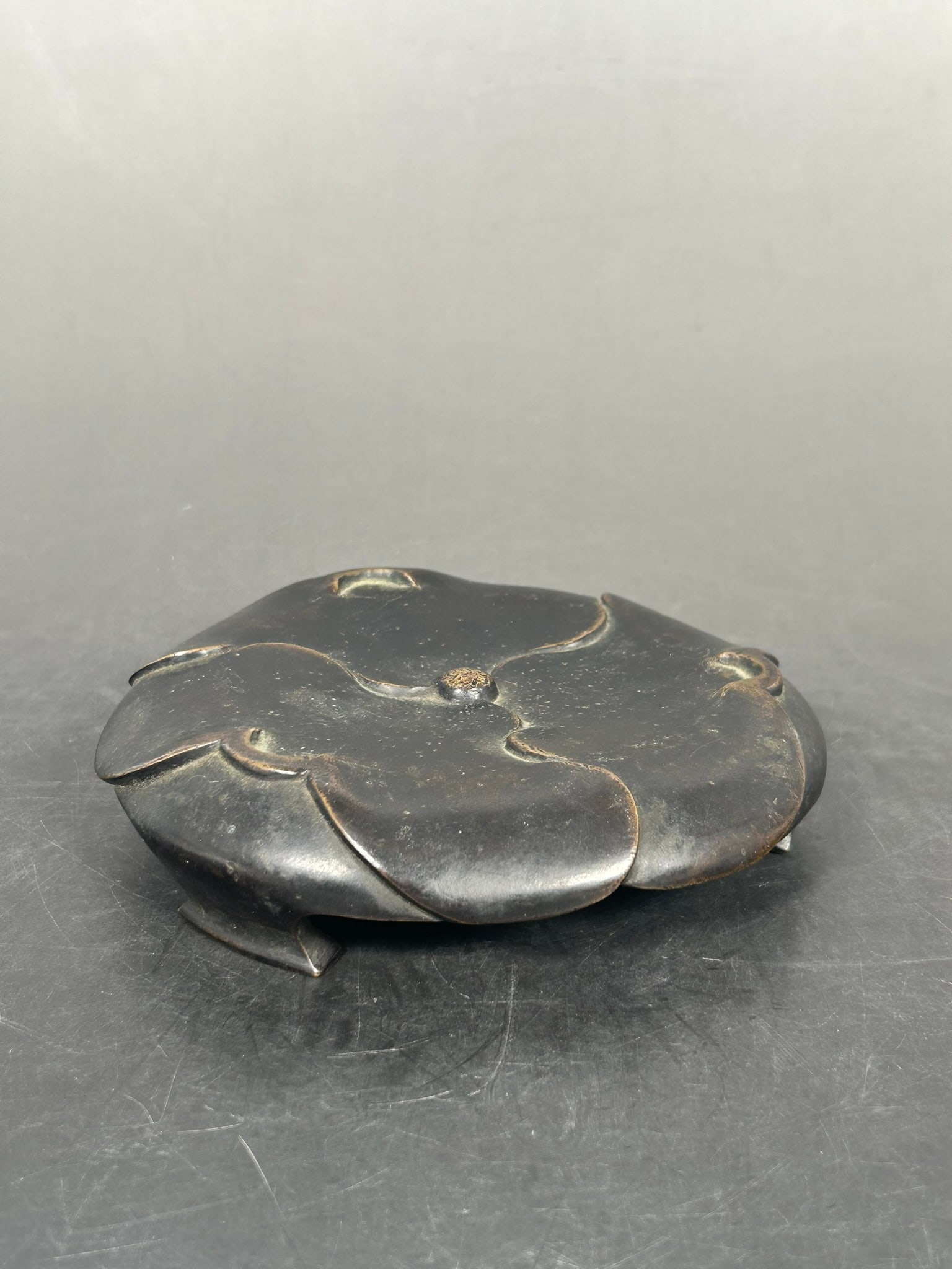 A Chinese Bronze Tripod Censer - 10