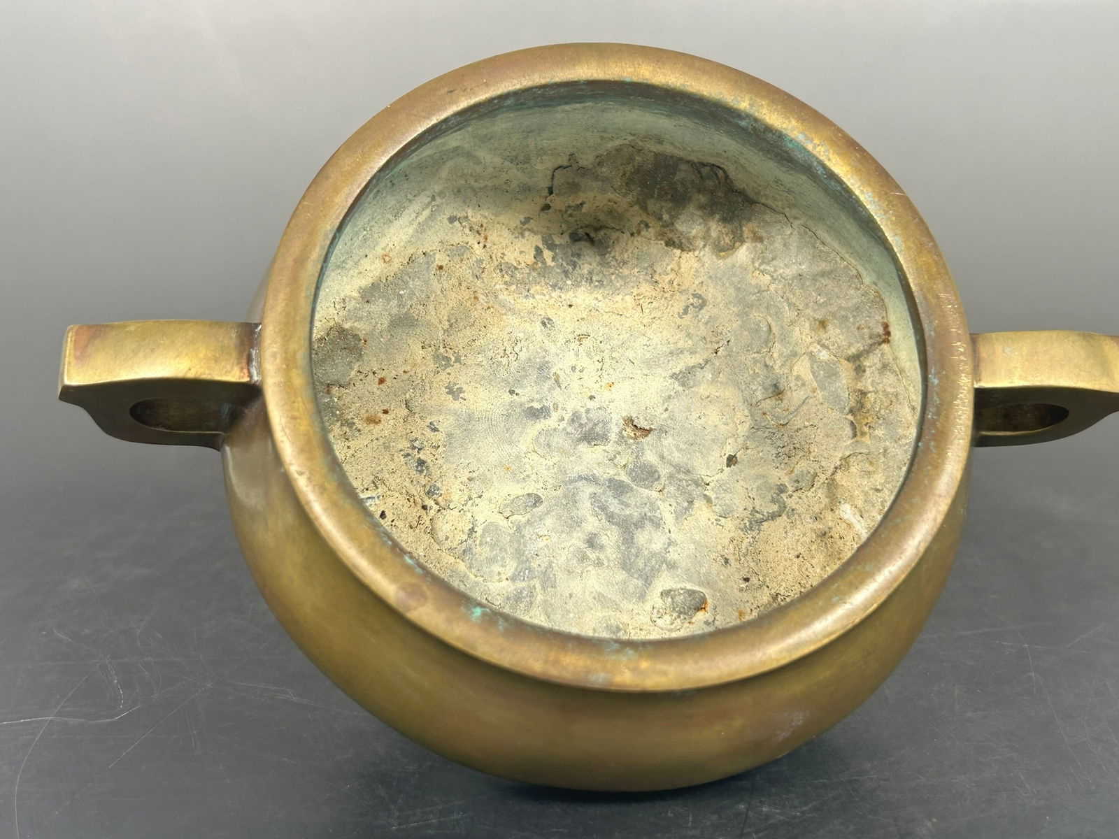 A Chinese Bronze Tripod Censer - 7