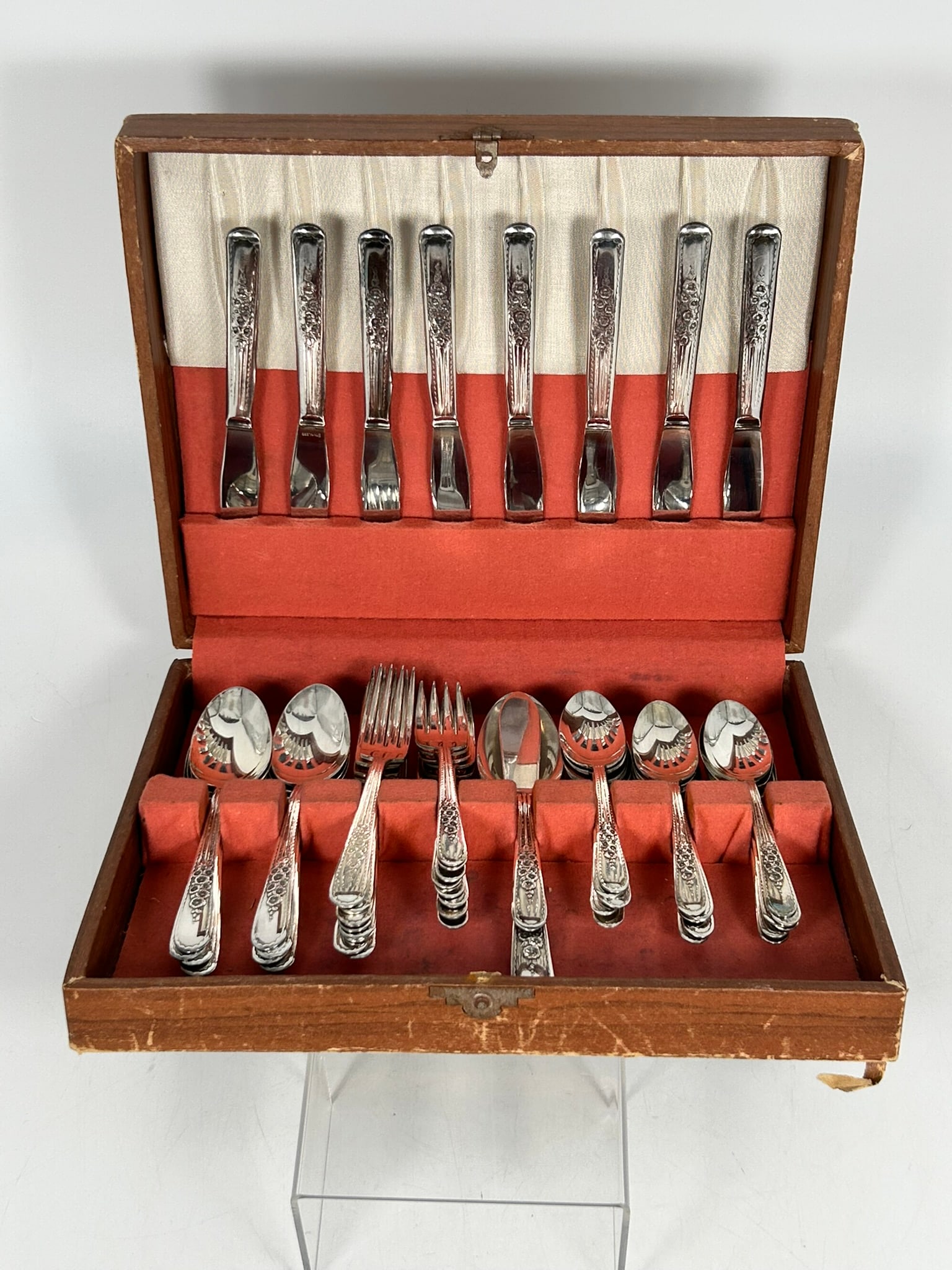 A Box of Gailstyn Silver Plate Flatware (1 of 16)