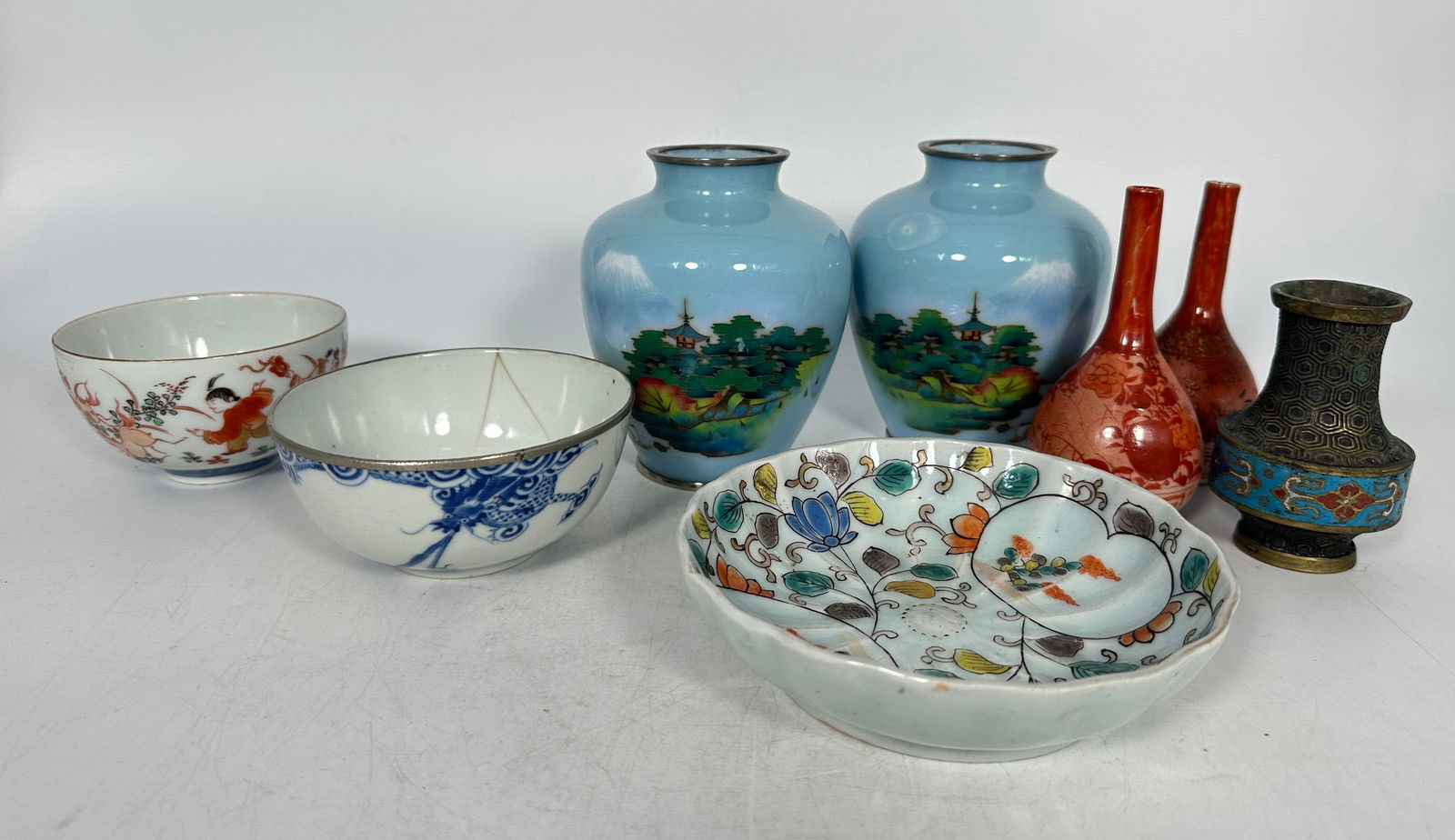 A Group of Eight Japanese Tableware (1 of 12)