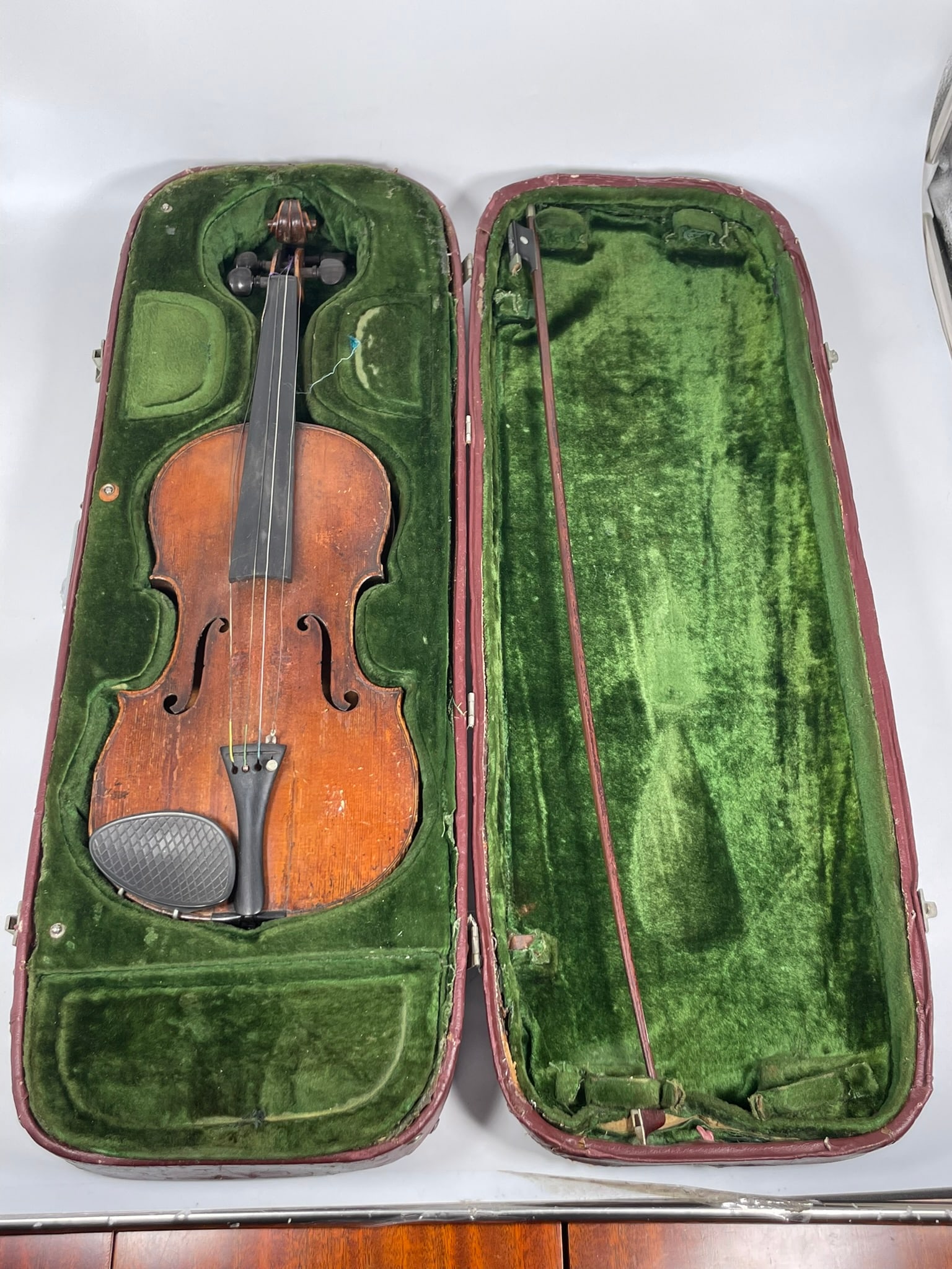 A Vintage Violin with Red Case (1 of 20)