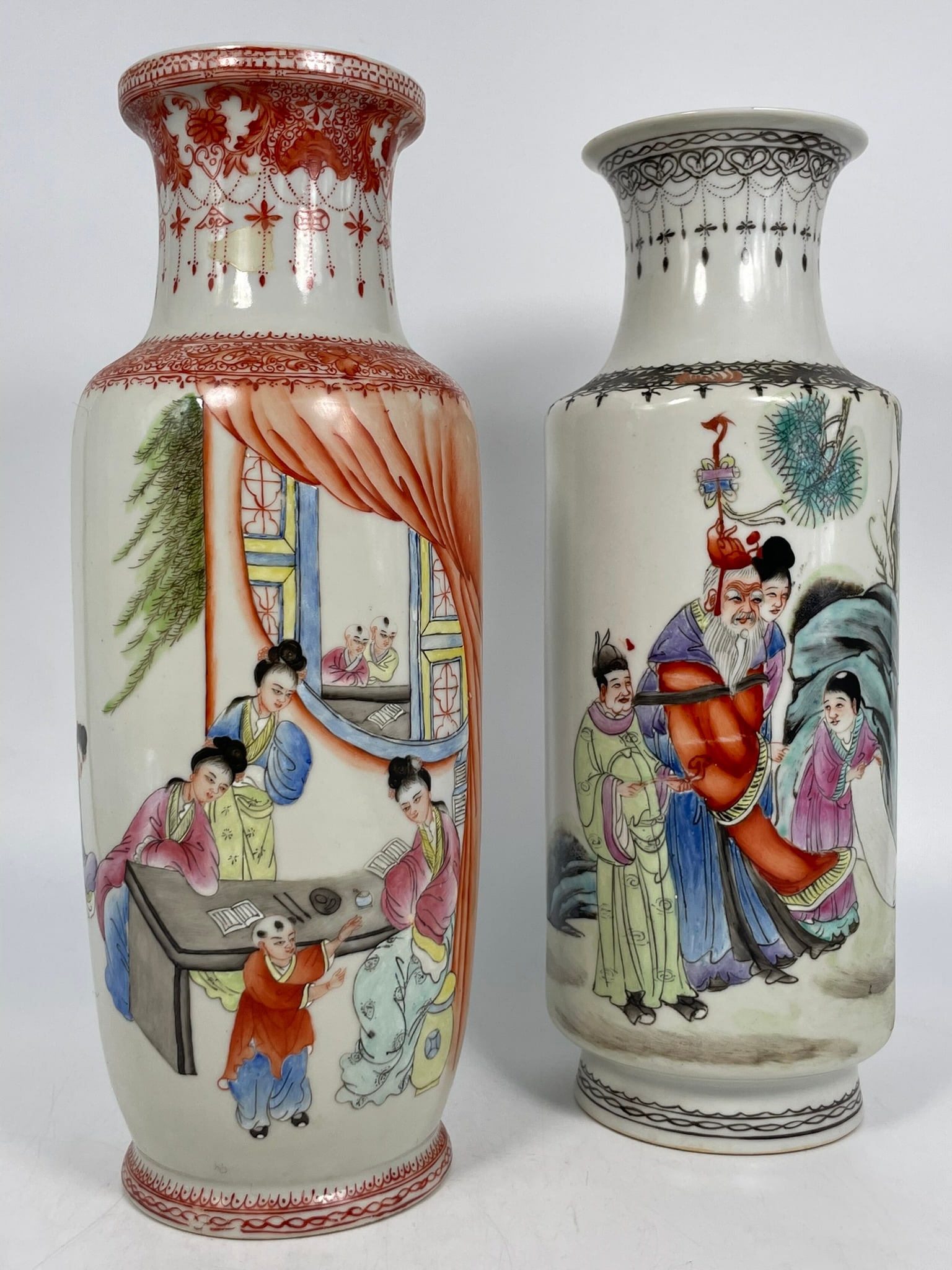 Two Chinese Famille Rose Porcelain Vases, 20th Century (1 of 17)