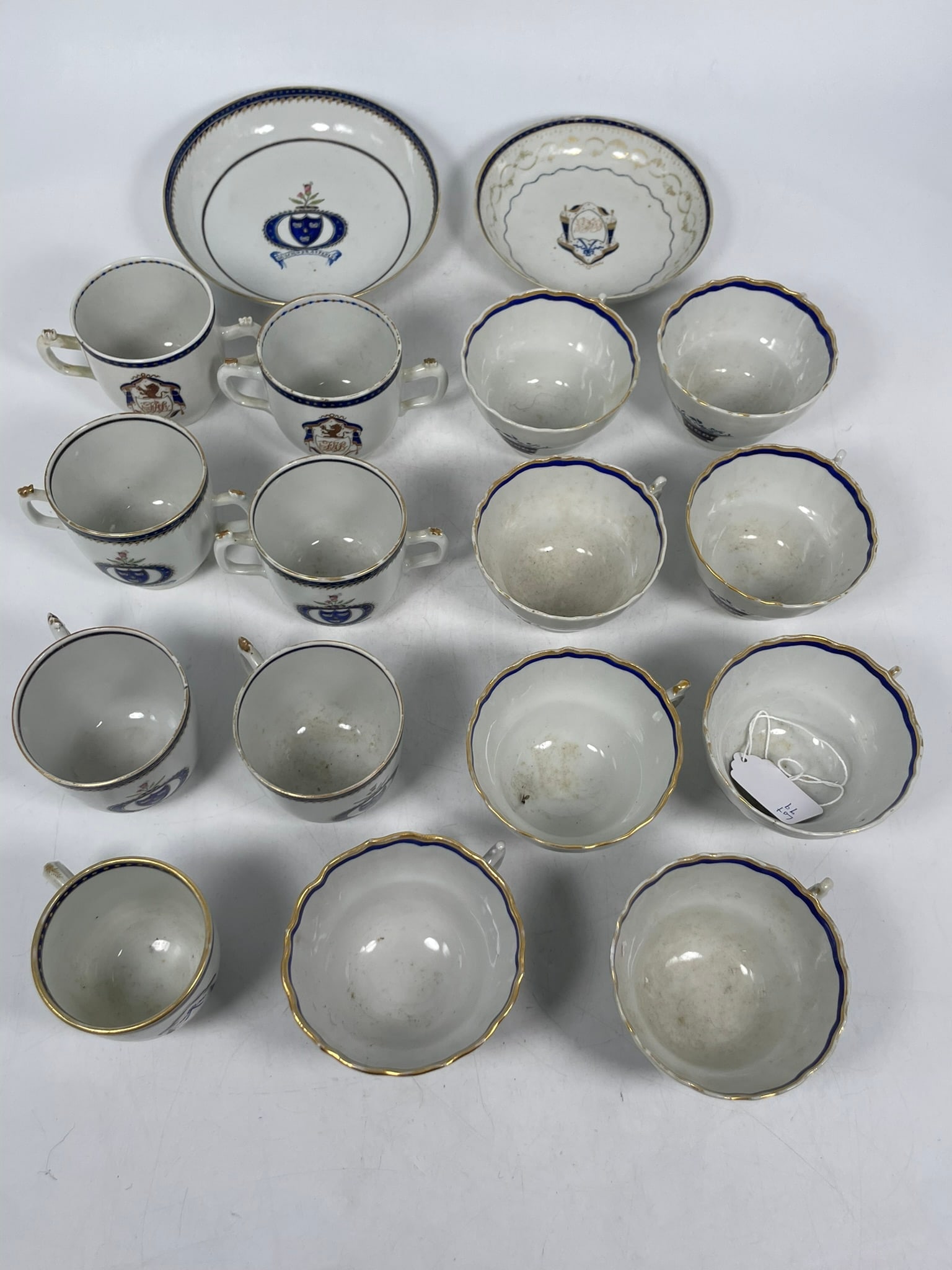 A Group of Seventeen Chinese Export Porcelain Ware, 18th Century (1 of 14)