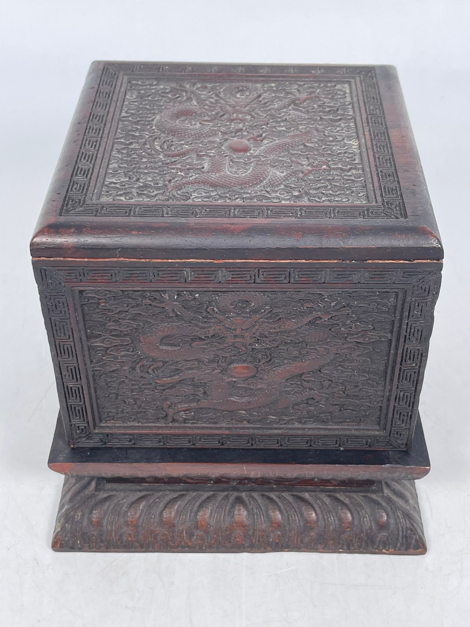 A Chinese Carved 'Dragon' Box and Cover (1 of 10)