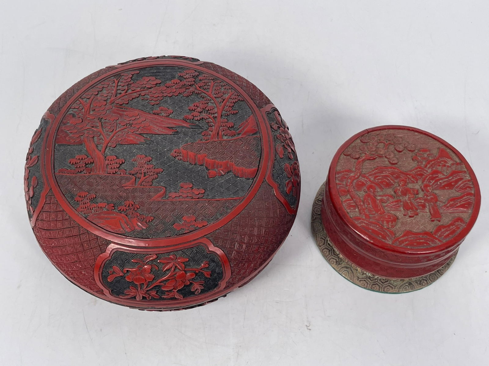 Two Chinese Red-Lacquer Circular Boxes and Covers (1 of 13)