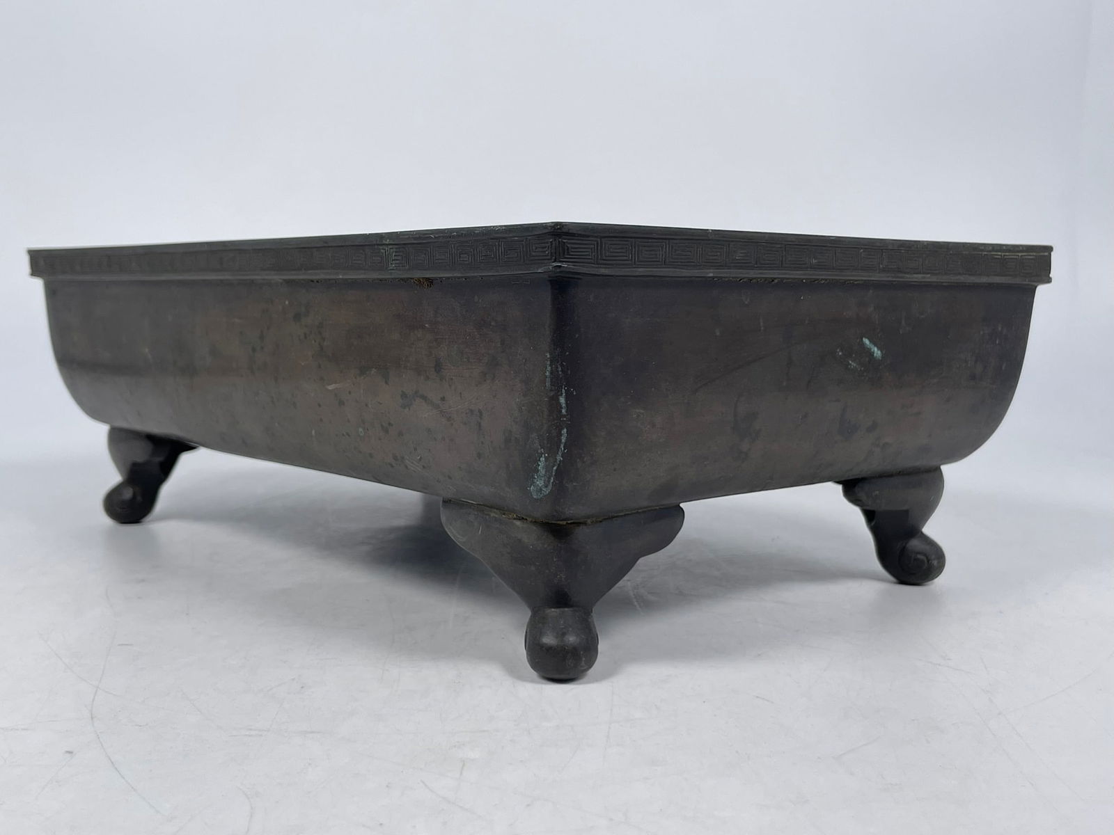 A Chinese Bronze Rectangular Censer - 4