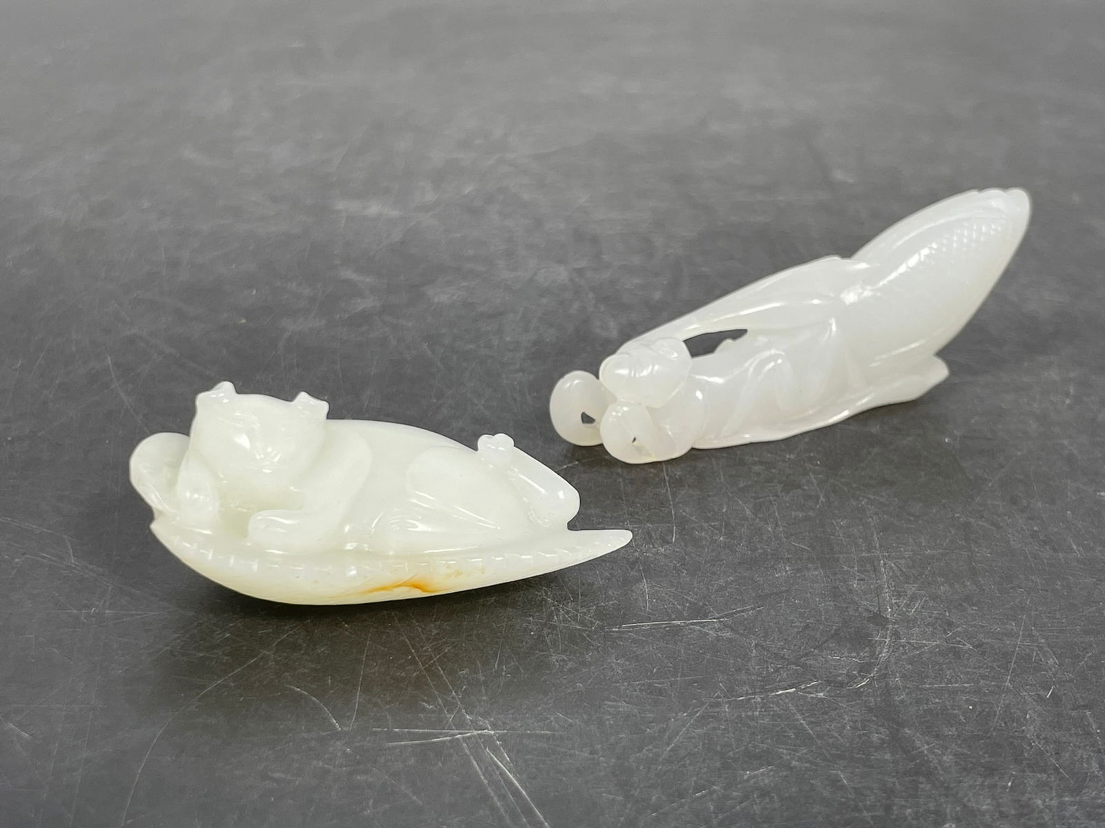 Two Chinese White Jade Carvings, Mantis and Cat (1 of 20)