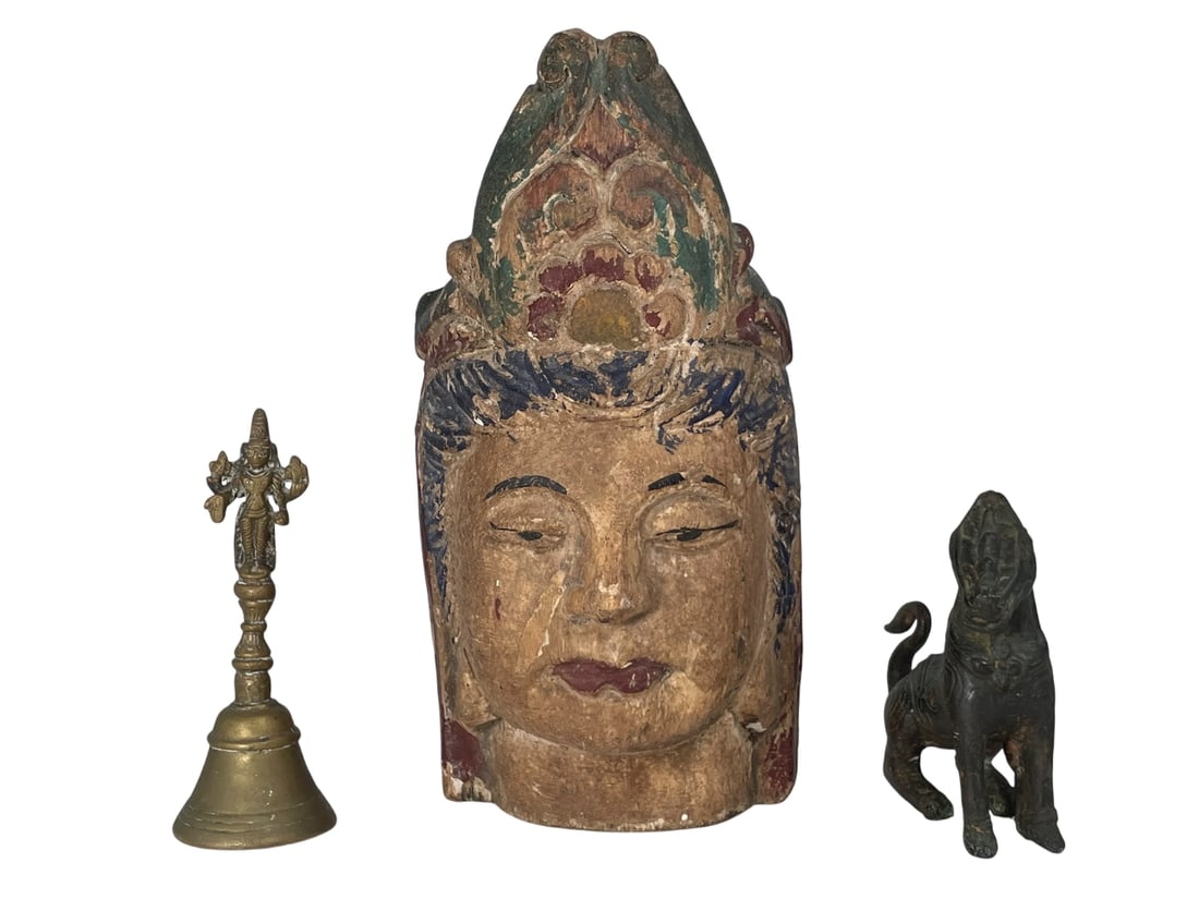 A Group of Three Decorative Objects (1 of 16)