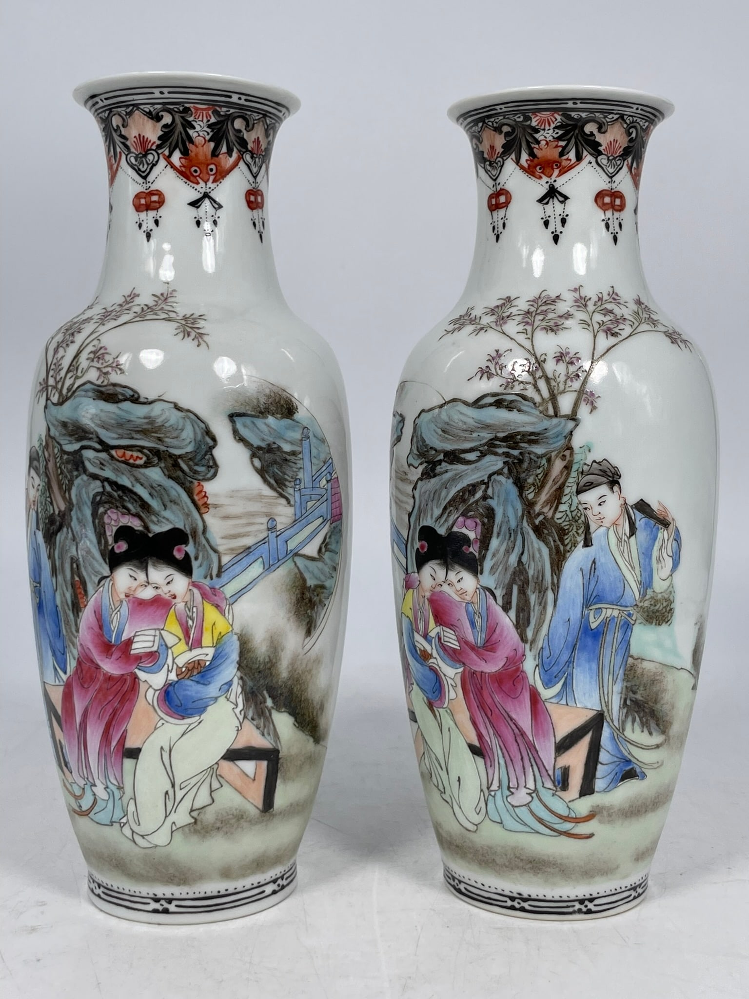 A Pair of Chinese Small Famille Rose Porcelain 'Figural' Vases, 20th Century (1 of 12)
