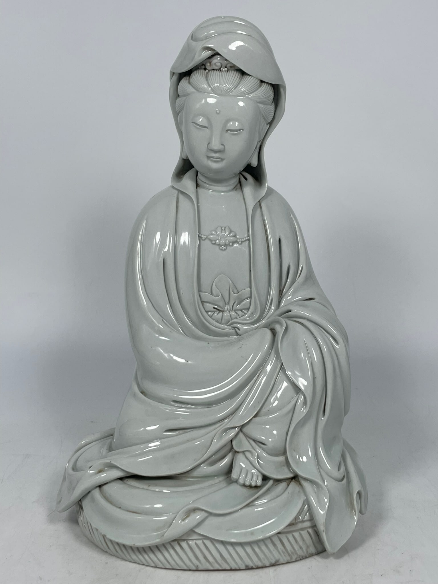 A Chinese Dehua Figure of Seated Guanyin (1 of 7)