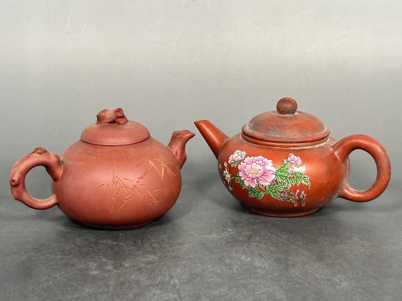 Two Chinese Yixing Pottery Teapots and Covers (1 of 16)