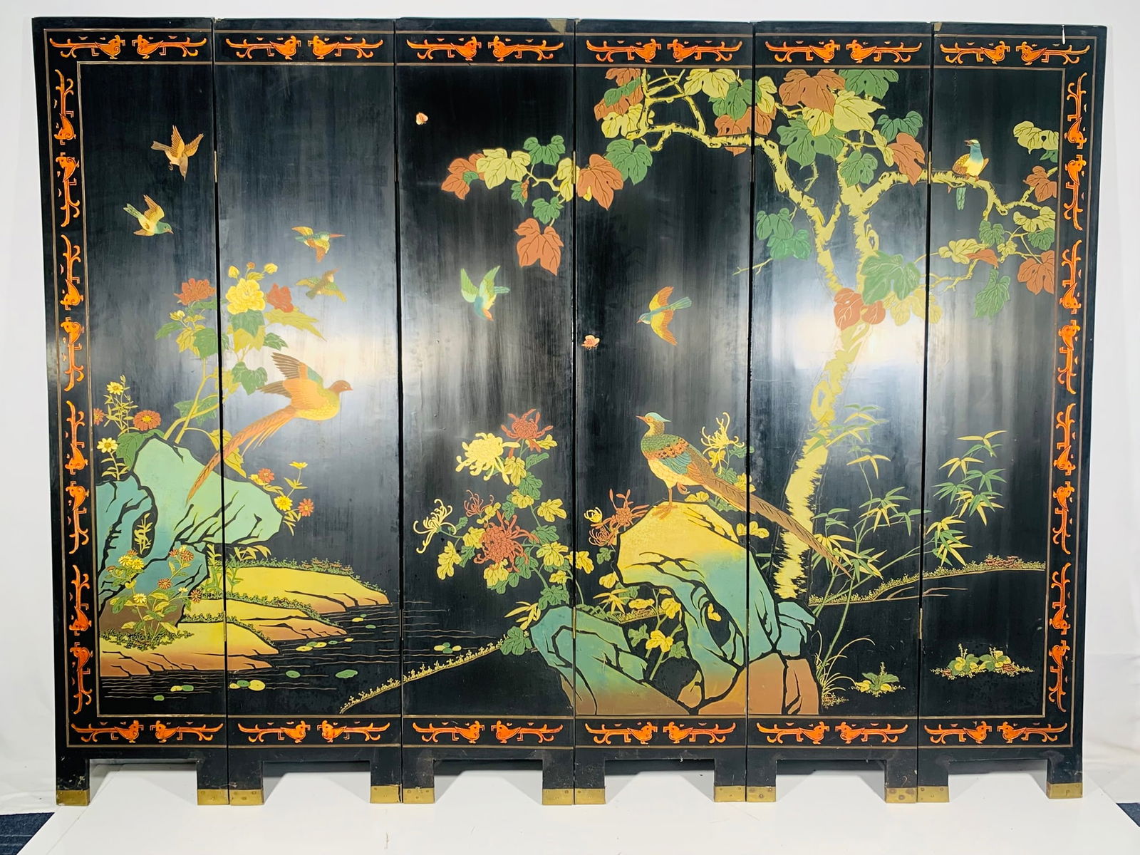 A Chinese Six-Panel Folding Floor Screen, 20th Century (1 of 18)