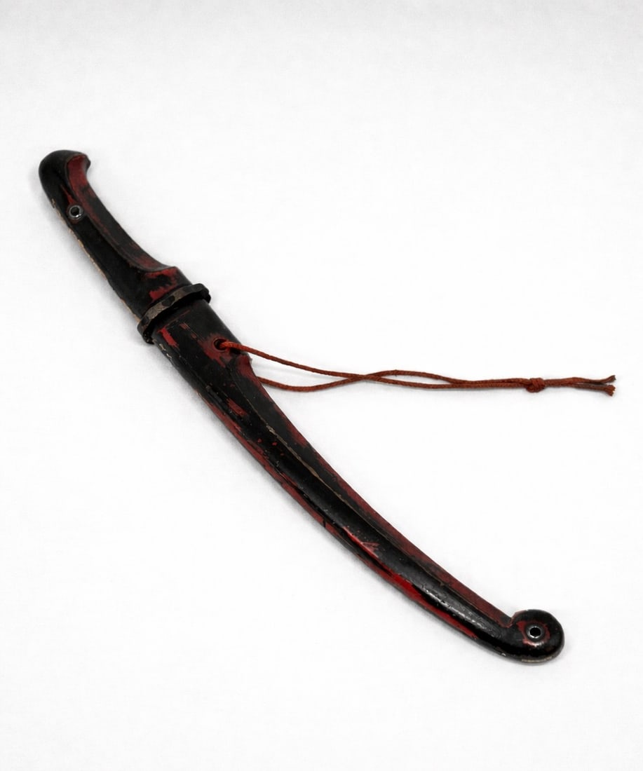 A Japanese Kabutowari (hachiwari) 'Helmet/Skull Breaker', Ogaki Kaneuji and other Marks (1 of 19)