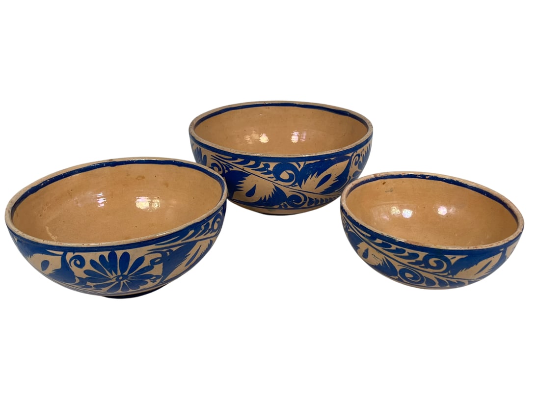 A Set of Three Hand-Painted Mexican Pottery Bowls (1 of 11)