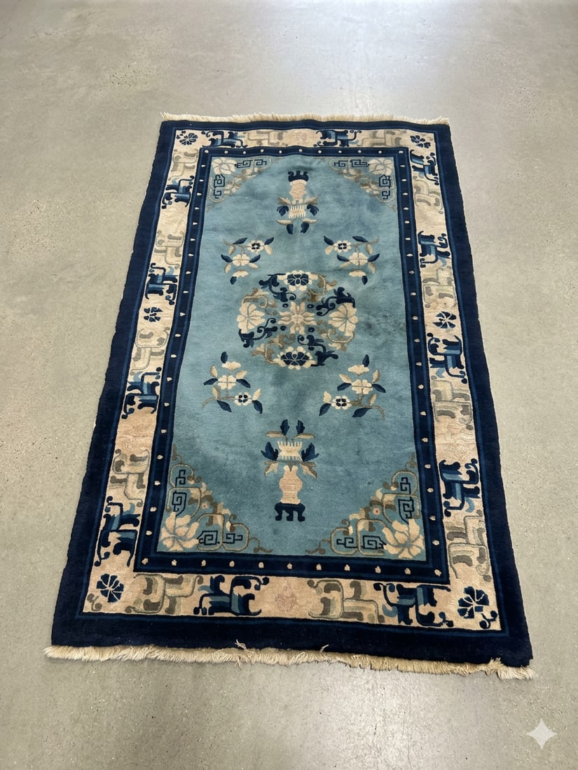 A Chinese Art Deco 'Beijing' Rug (1 of 6)