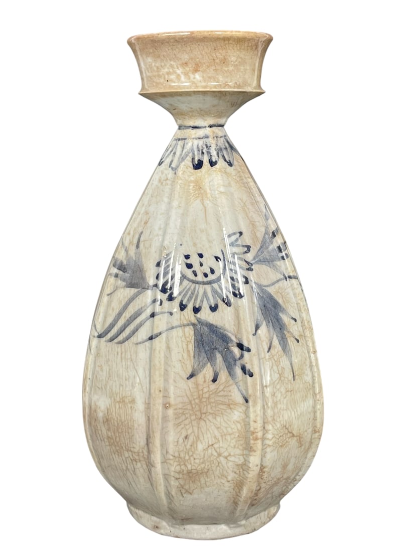 A Korean Blue and White Lobed Bottle Vase: 10.1/2 in. high, 5.1/4 in. wide.