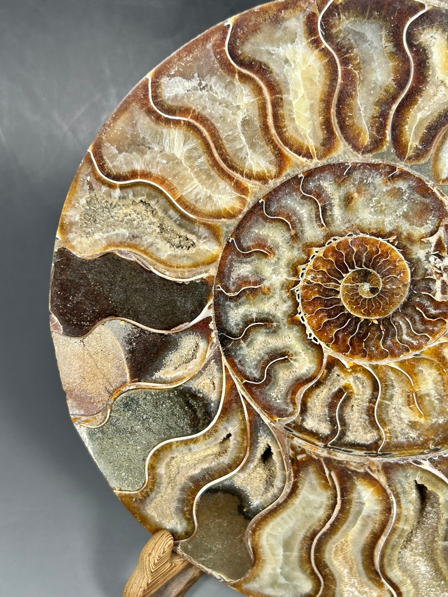 Two Decorative Objects - 5