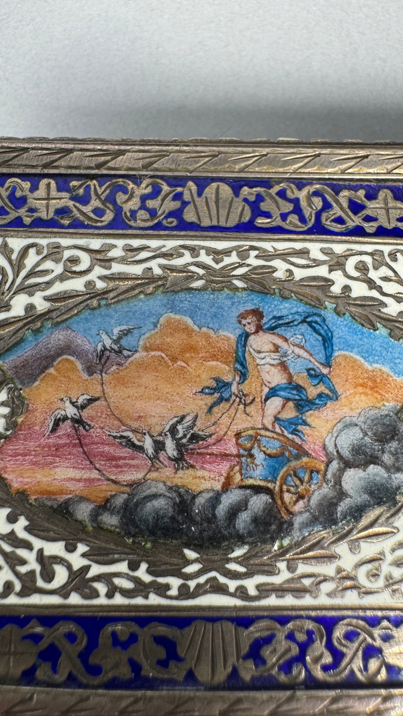 Silver and enamel Box - 2